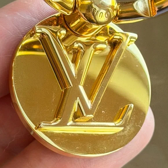 Louis Vuitton Louise Gold Tone Metal Phone Ring M64290 fits all Phones / Cases - Picture 7 of 15